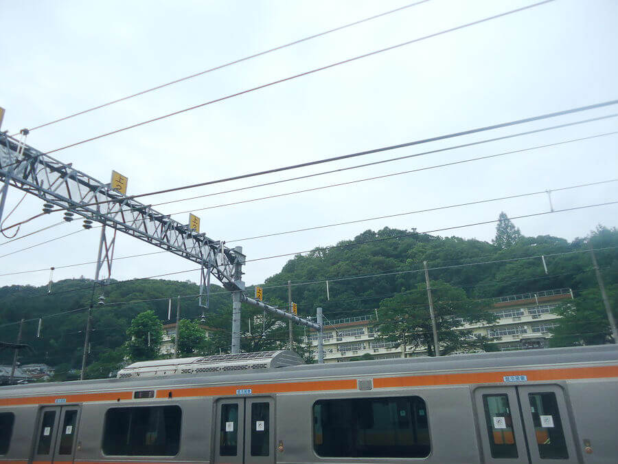 電車と空
